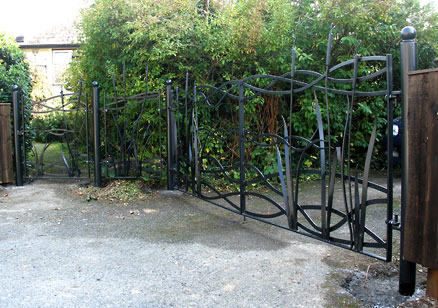 Bulrush Gates and Side Panel