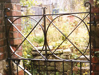 Noughts and Crosses Gate