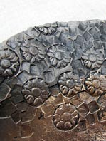 Daisy Design Textured Dish